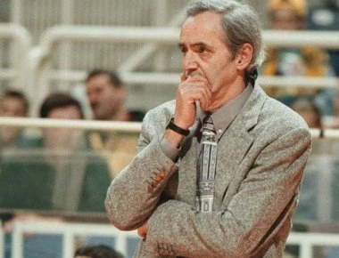 Σήμερα στις 17.00 το τελευταίο αντίο στον Κώστα Πολίτη στο νεκροταφείο Καισαριανής